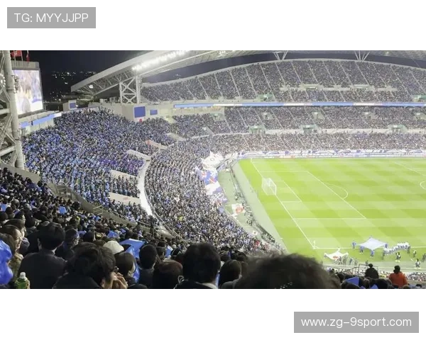 球迷热情:现场应援令人难忘的瞬间,球迷的热爱 球迷热情:现场应援令人难忘的瞬间,球迷的热爱