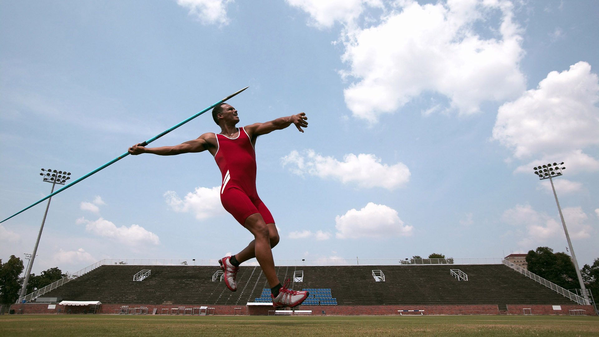 九游网页版入口-《堡垒之夜》未来主题赛：玩家创新肆意挥洒，创意无限！，堡垒之夜介绍视频